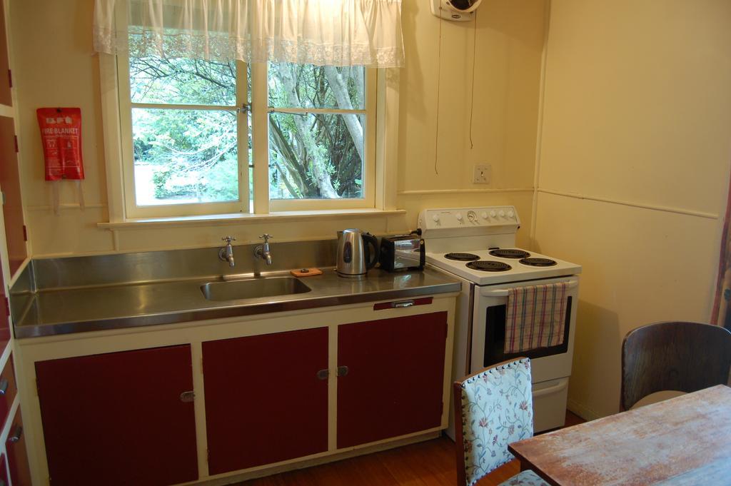 Wheatly Downs Farmstay And Backpackers Hawera Exteriör bild