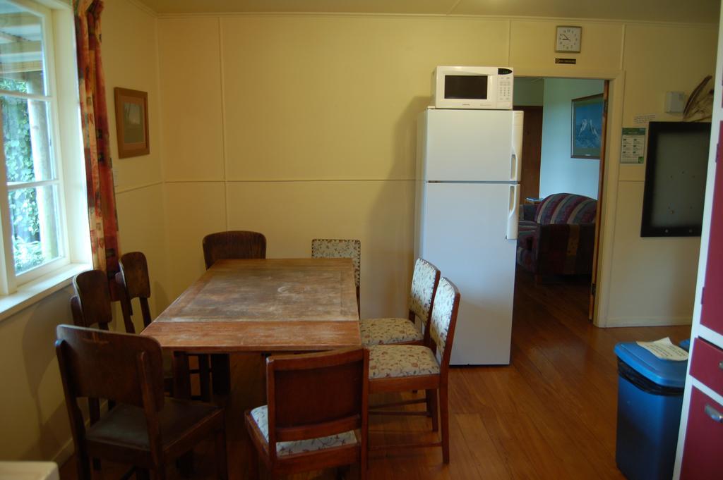 Wheatly Downs Farmstay And Backpackers Hawera Exteriör bild