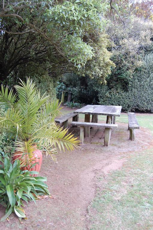 Wheatly Downs Farmstay And Backpackers Hawera Exteriör bild